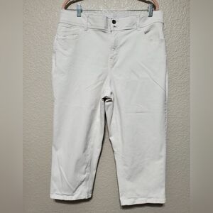 Lane Bryant Genius Fit White Double Button Capri Jeans Pants Women's Size 18